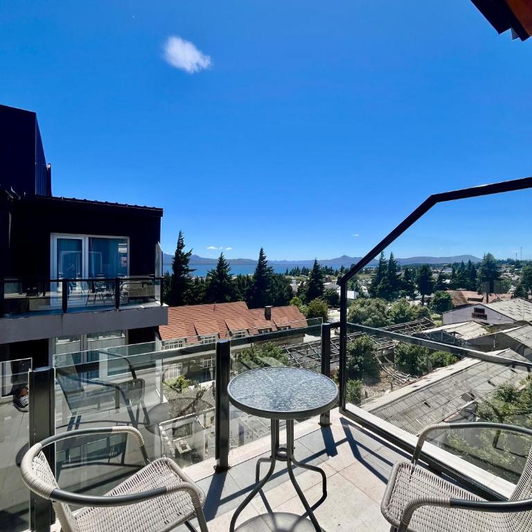 Hermoso departamento con balcón y vista al Lago - Apartamento de 1 dormitorio - 3