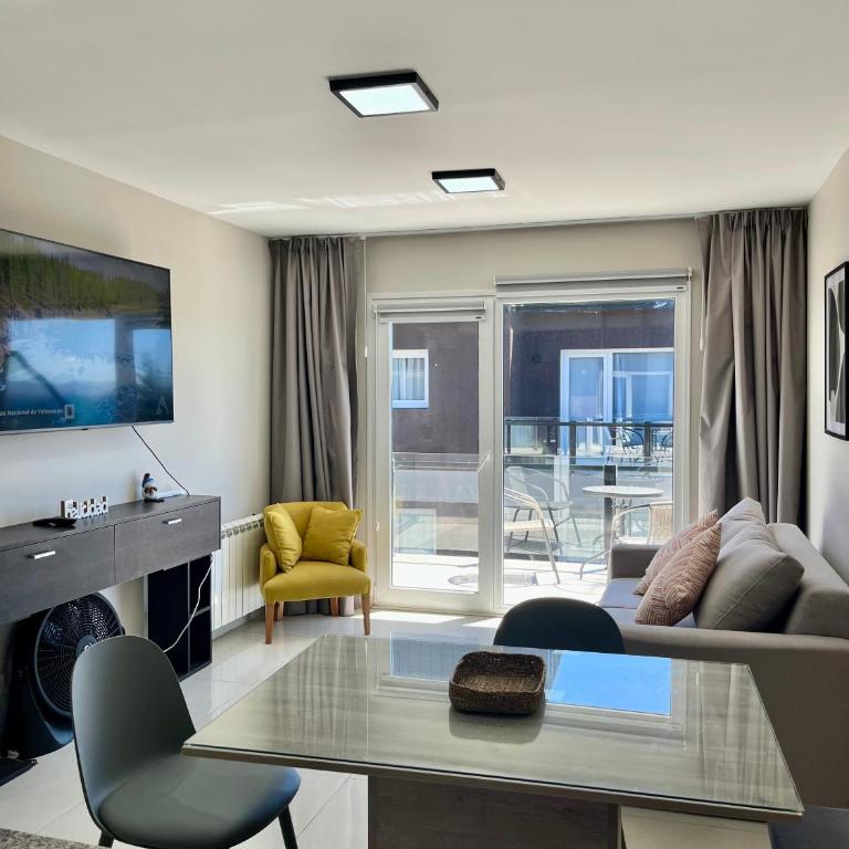 Hermoso departamento con balcón y vista al Lago - Apartamento de 1 dormitorio - 10