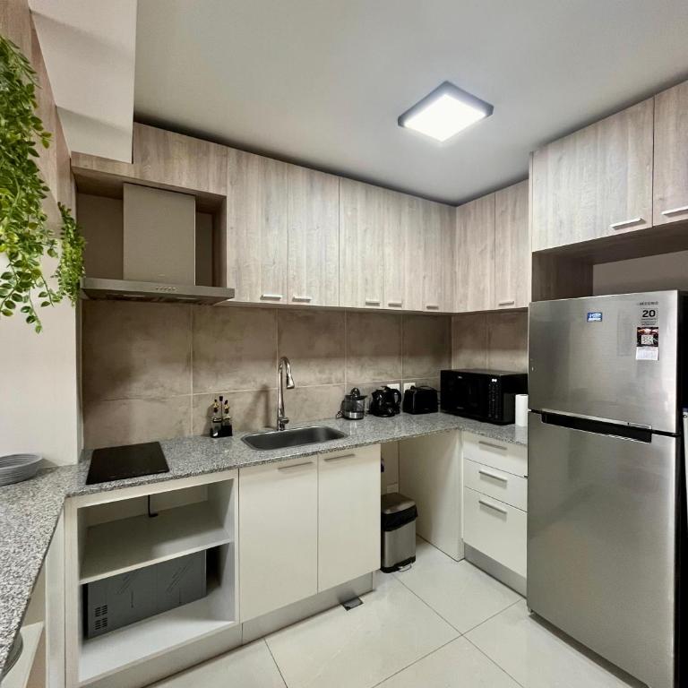Hermoso departamento con balcón y vista al Lago - Apartamento de 1 dormitorio - 24