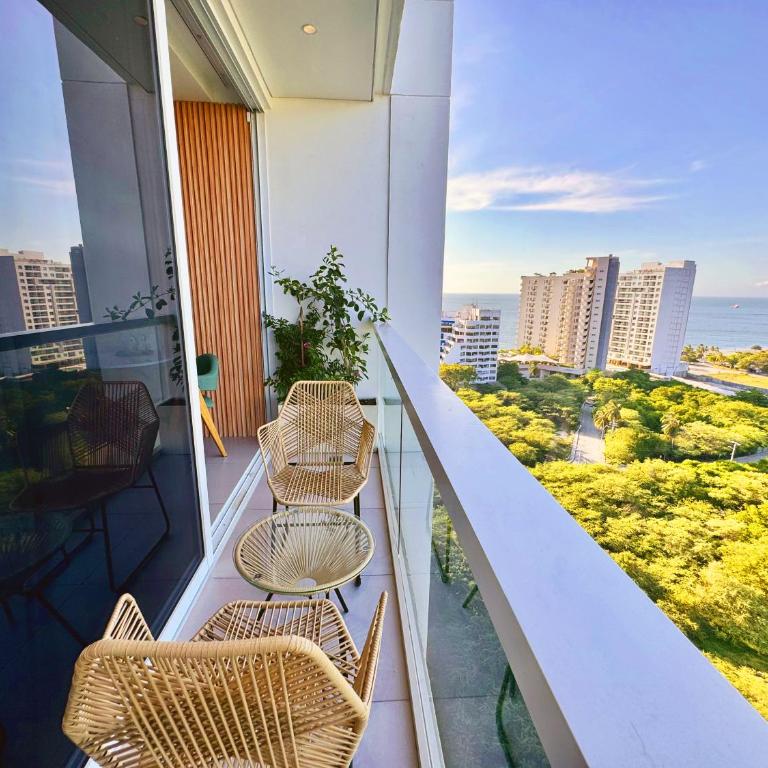 Suite Vista A Reserva y Mar Piso Alto En Bello Horizonte - One-Bedroom Apartment - 40