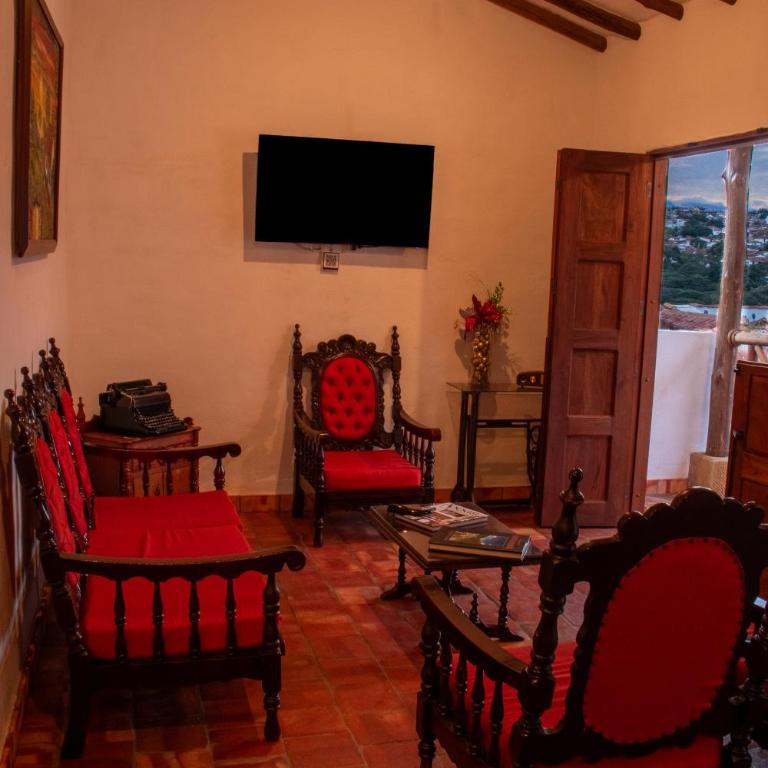 Kazasha Terra - Three-Bedroom Apartment with Balcony - 26
