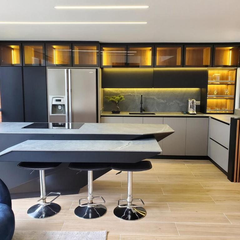 El Poblado Two-Level Luxury Penthouse Amazing View - Three-Bedroom Apartment - 19