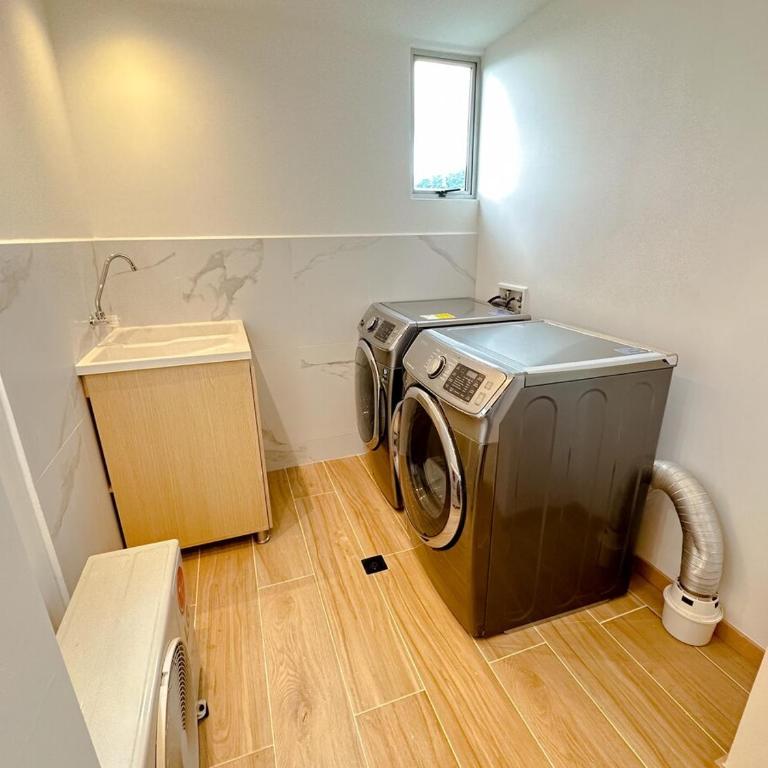 El Poblado Two-Level Luxury Penthouse Amazing View - Three-Bedroom Apartment - 28