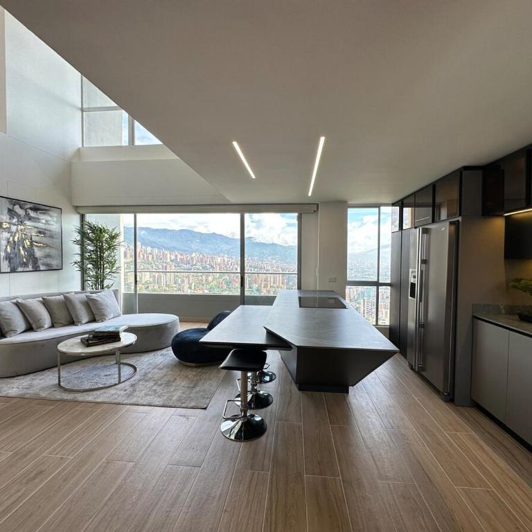 El Poblado Two-Level Luxury Penthouse Amazing View - Three-Bedroom Apartment - 34