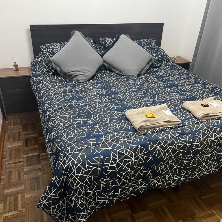Entire house b Universitario - Three-Bedroom Apartment - 2