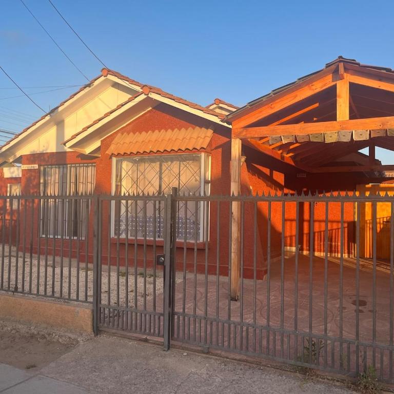 Entire house b Universitario - Three-Bedroom Apartment - 4