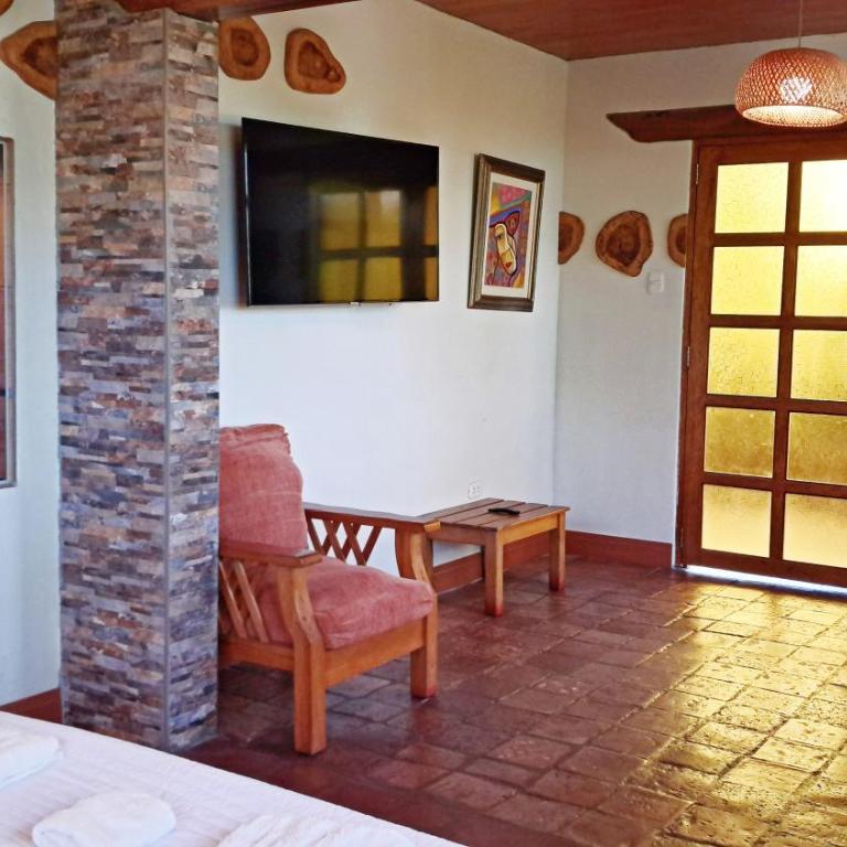 El Nido del Colibrí - Deluxe Double Room with Shower - 8