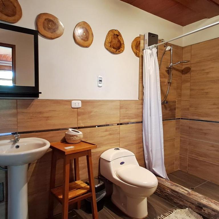 El Nido del Colibrí - Deluxe Double Room with Shower - 10