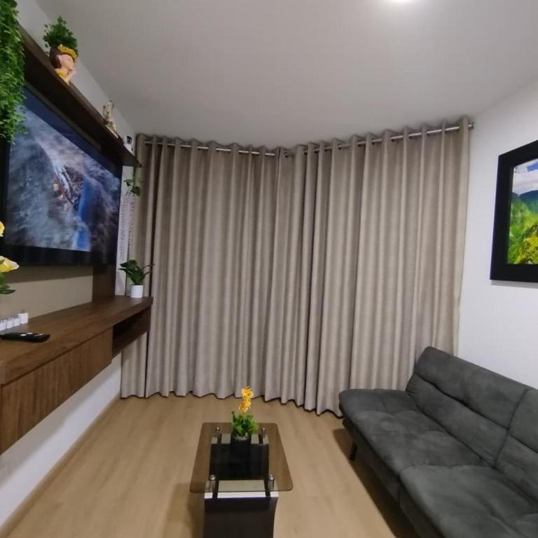 Departamento en estreno 2 camas queen a pasos del Estadio Nacional, parque de las aguas y otros Urb Santa Beatriz Lima - Two-Bedroom Apartment - 1