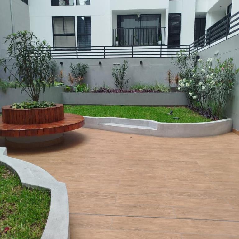 Departamento en estreno 2 camas queen a pasos del Estadio Nacional, parque de las aguas y otros Urb Santa Beatriz Lima - Two-Bedroom Apartment - 8