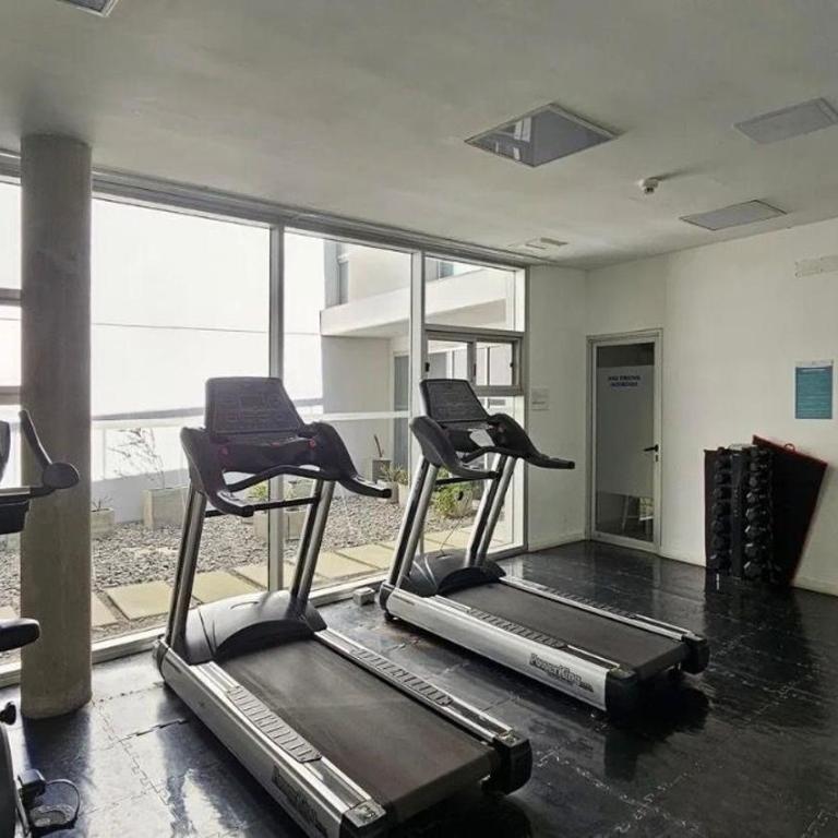 Apartamento moderno frente a la Rambla con balcón, piscina y garaje - One-Bedroom Apartment - 16