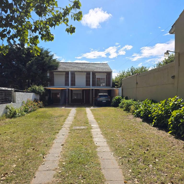 Triplex Rulena Costa - Three-Bedroom House - 1