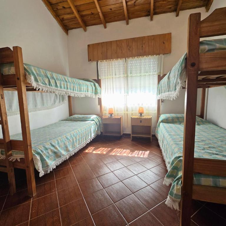 Triplex Rulena Costa - Three-Bedroom House - 14