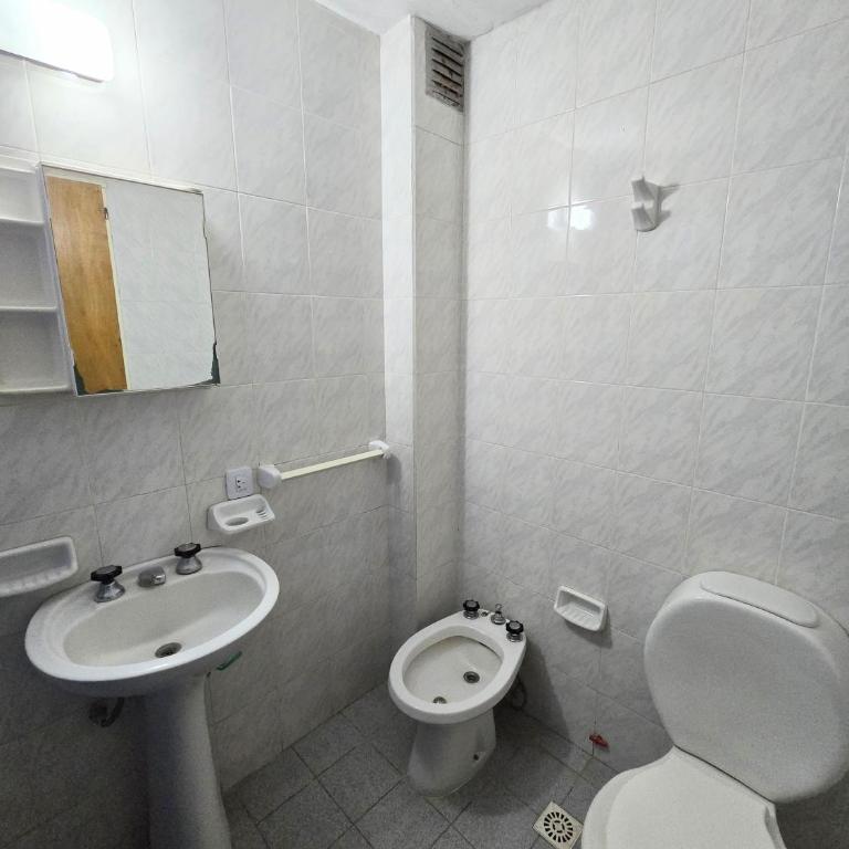 Triplex Rulena Costa - Three-Bedroom House - 16