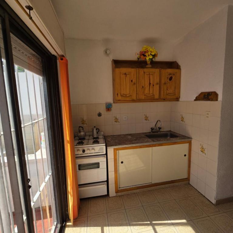 Triplex Rulena Costa - Three-Bedroom House - 8