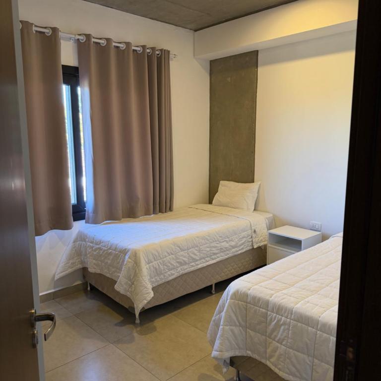 Bello departamento en Encarnación de 2 Habitaciones con Parking! - Two-Bedroom Apartment - 16