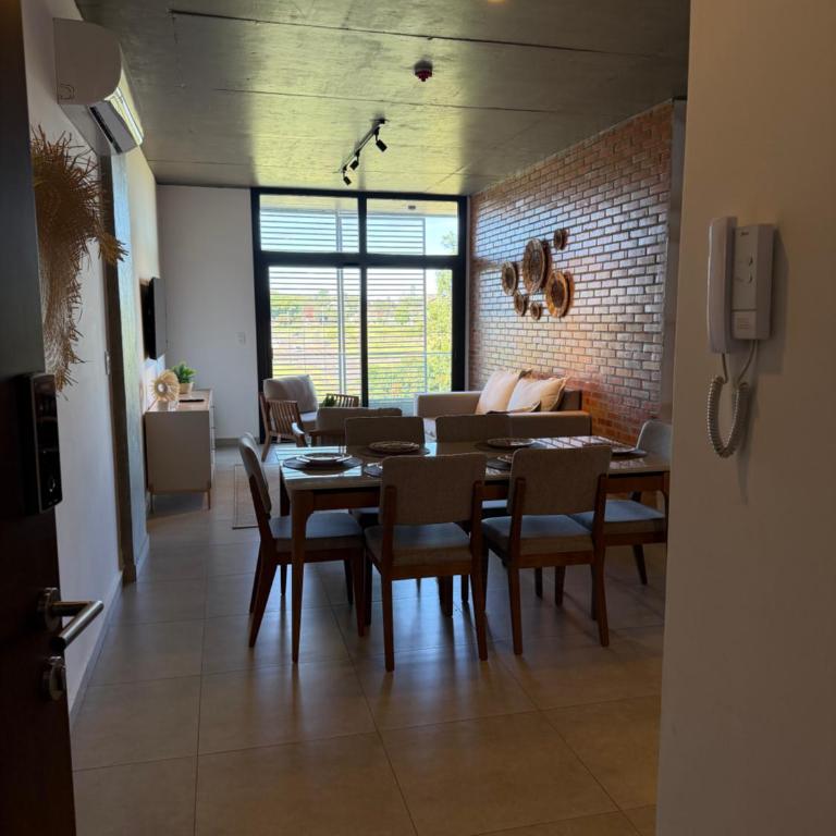 Bello departamento en Encarnación de 2 Habitaciones con Parking! - Two-Bedroom Apartment - 4
