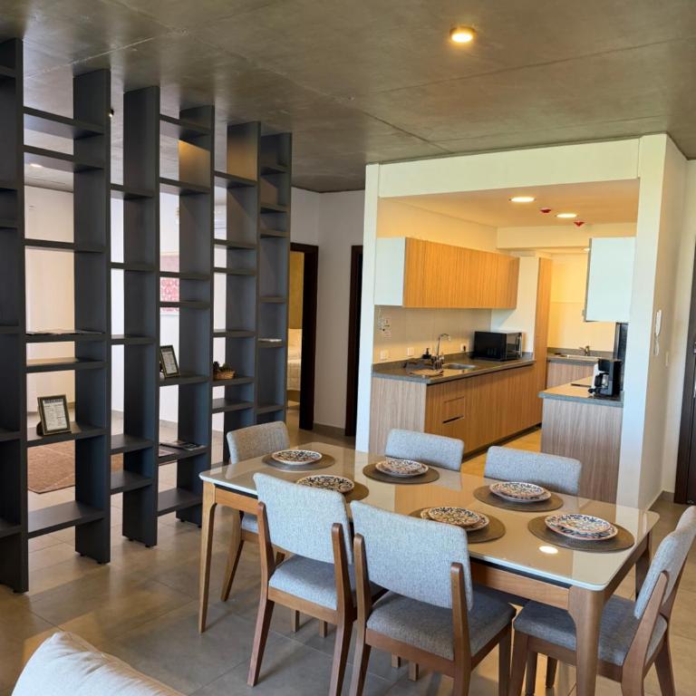 Bello departamento en Encarnación de 2 Habitaciones con Parking! - Two-Bedroom Apartment - 6
