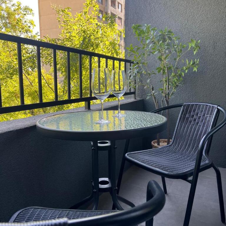 Central Studio Apartment near Movistar Arena - One-Bedroom Apartment - 5