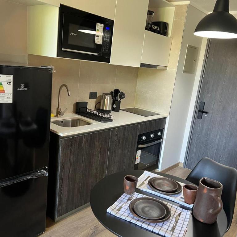 Central Studio Apartment near Movistar Arena - One-Bedroom Apartment - 10