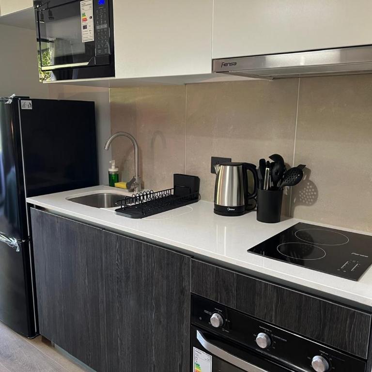 Central Studio Apartment near Movistar Arena - One-Bedroom Apartment - 11