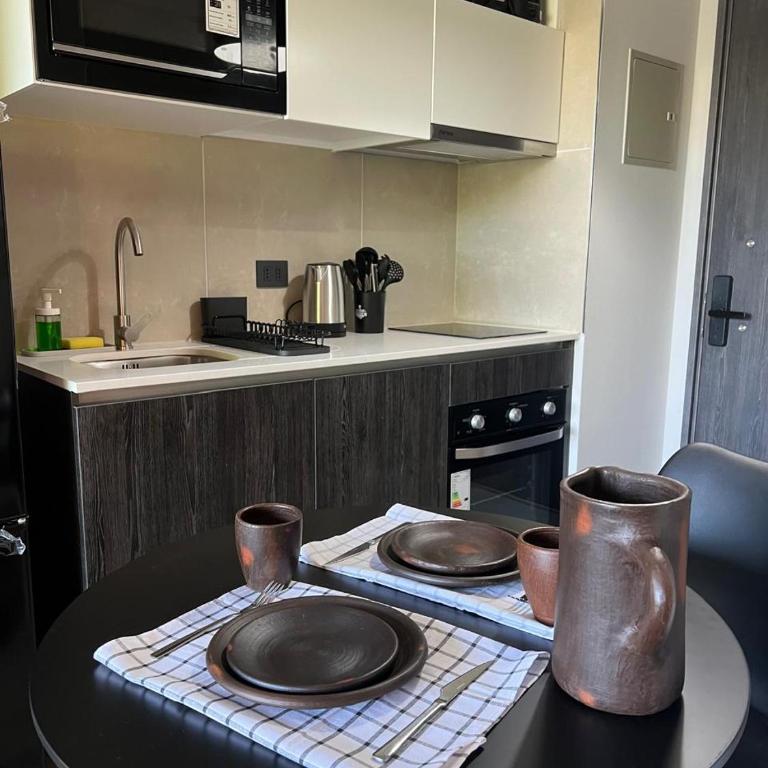 Central Studio Apartment near Movistar Arena - One-Bedroom Apartment - 3