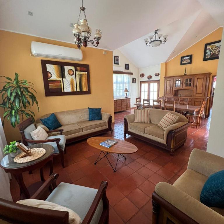 Hermosa Casa Colonial - Vacation Home - 13