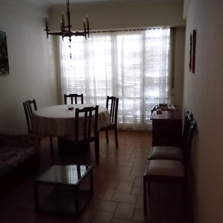 Tres ambientes microcentro - Apartamento de 2 dormitorios - 4