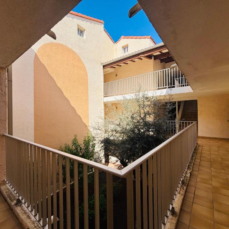 Argelès : Appartement T2 avec loggia, piscine et parking privé - FR-1-309-499 - Apartment - 11