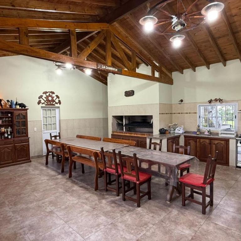 La carmenza - Three-Bedroom House - 9