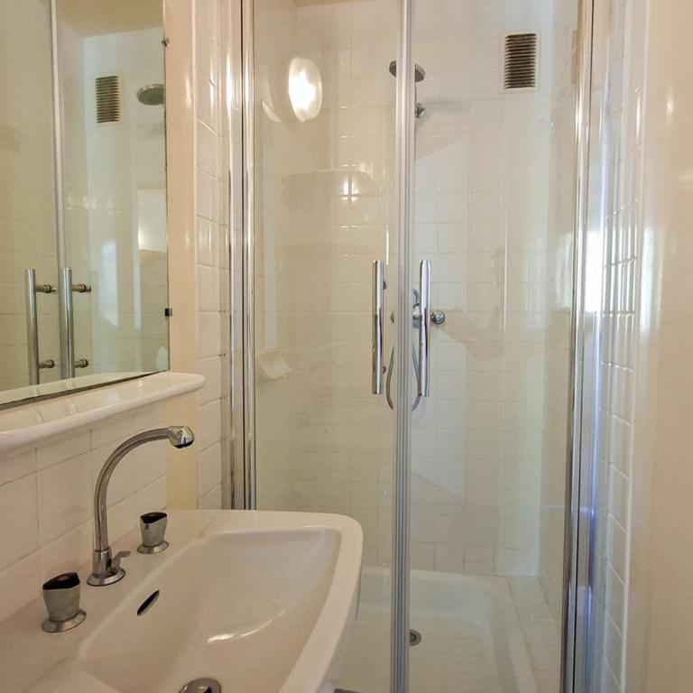 Appartement spacieux, ski aux pieds, balcon, 3 pièces, 6-8 personnes - FR-1-425-238 - Appartement - 7