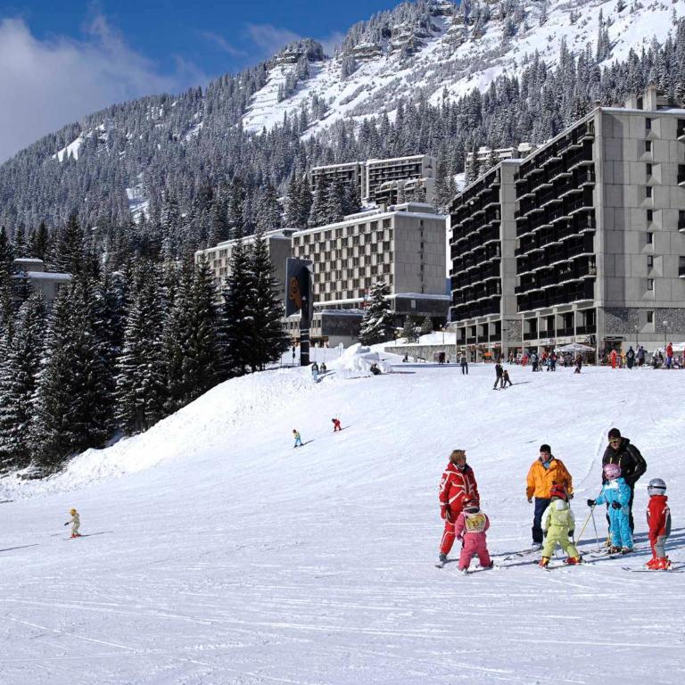 Appartement spacieux, ski aux pieds, balcon, 3 pièces, 6-8 personnes - FR-1-425-238 - Appartement - 12