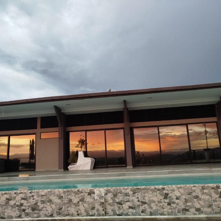 Mirador - Three-Bedroom House - 2