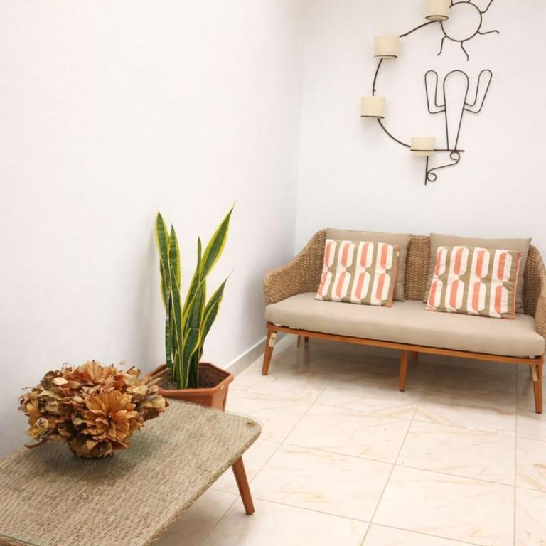 Amplio departamento en Ica - Apartamento de 2 dormitorios - 7