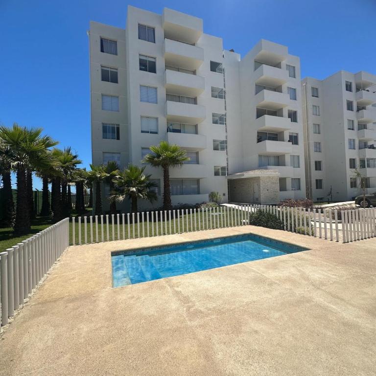 Espectacular Nuevo departamento, en la Serena, con piscina - Two-Bedroom Apartment - 34