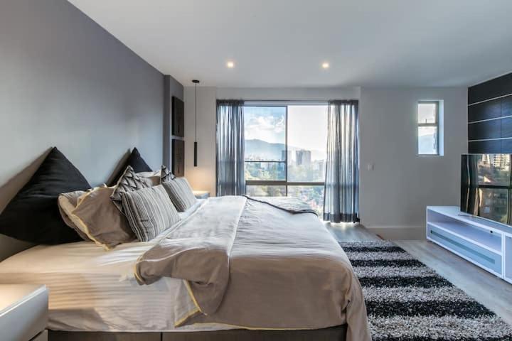 Apartamentos SETAI - Deluxe One-Bedroom Apartment with City View - 10