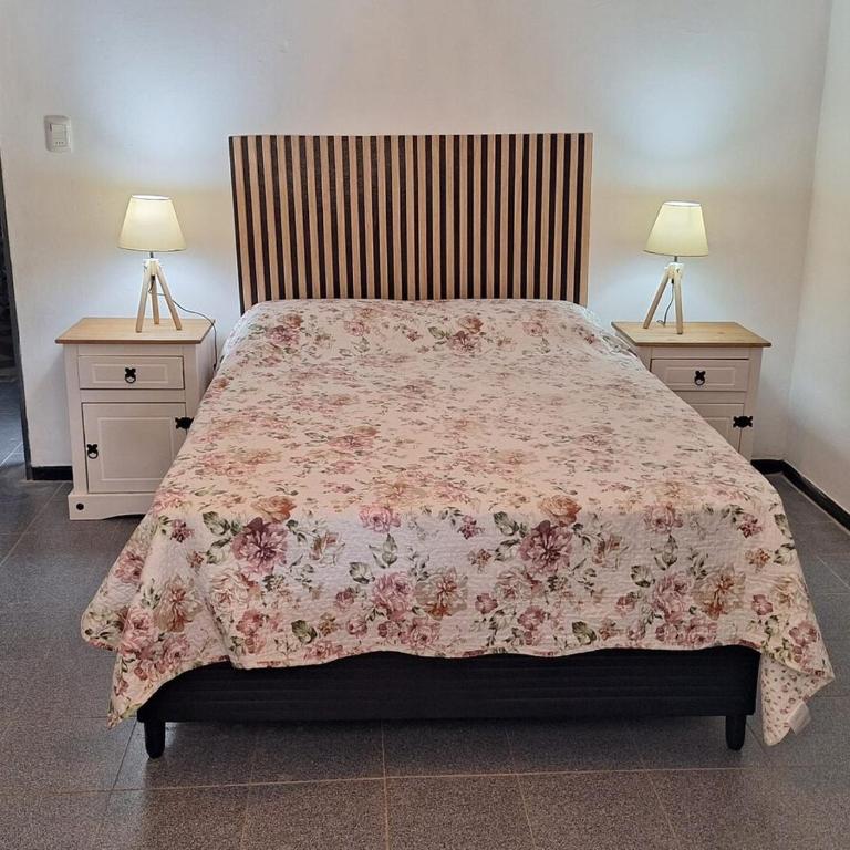 Muy acogedora, bella zona y excelente ubicación - Three-Bedroom House - 6