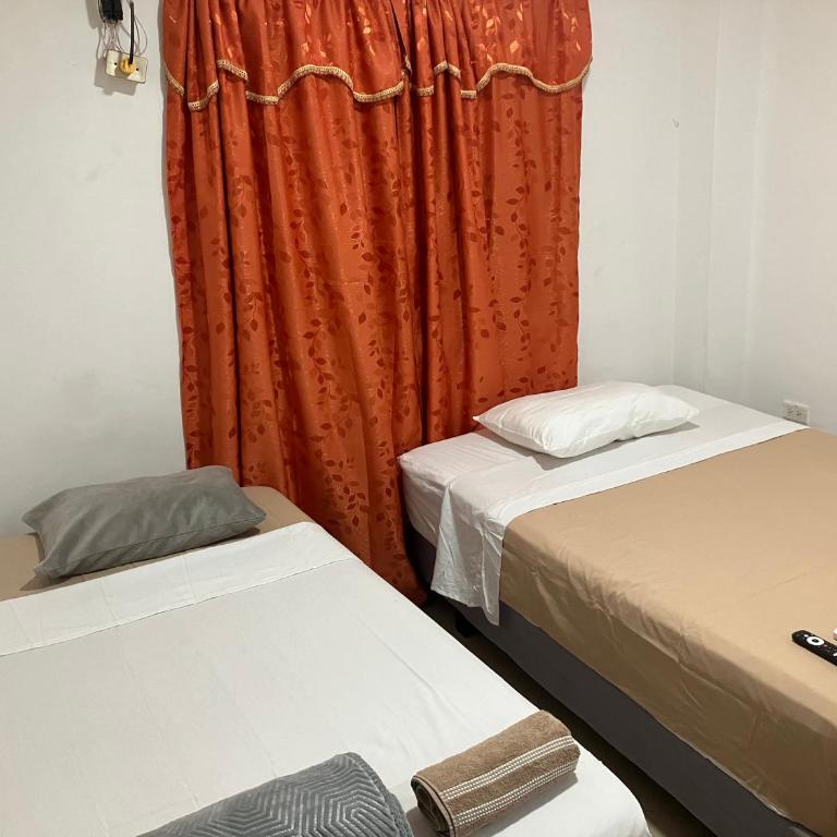 Hostal Bellettini - Twin Room - 5