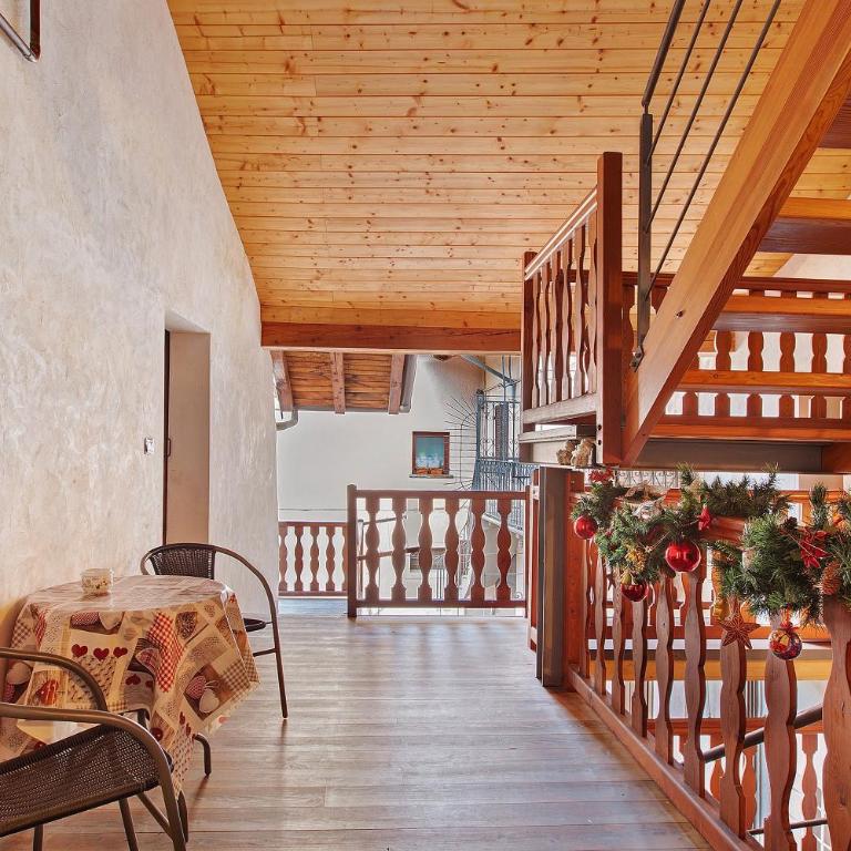Le Bourg 61 - Aosta Centro - Appartamento Superior con Vista Città - 1