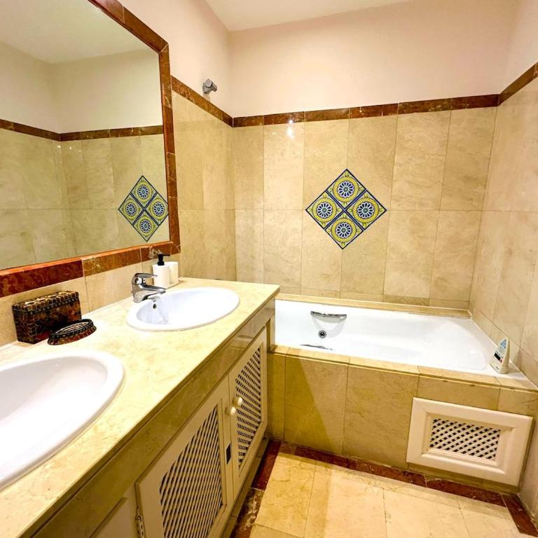LA PERLA DE MARAKECH 8 beachfront 3-bedroom-groundfloor apartment - Apartamento de 3 dormitorios - 64