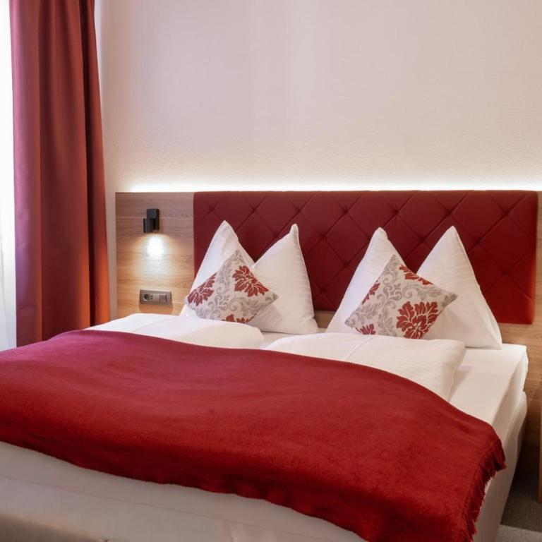 Thermenhotel Krone - inklusive Felsentherme - Doppelzimmer - 2