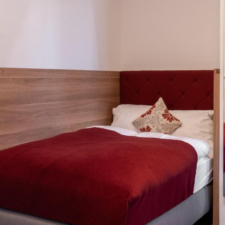 Thermenhotel Krone - inklusive Felsentherme - Vierbettzimmer - 3