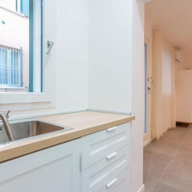 Levante Collection by Lesdomus - Appartamento Strategico Ospedale Sant'Orsola - Appartamento Monolocale - 9