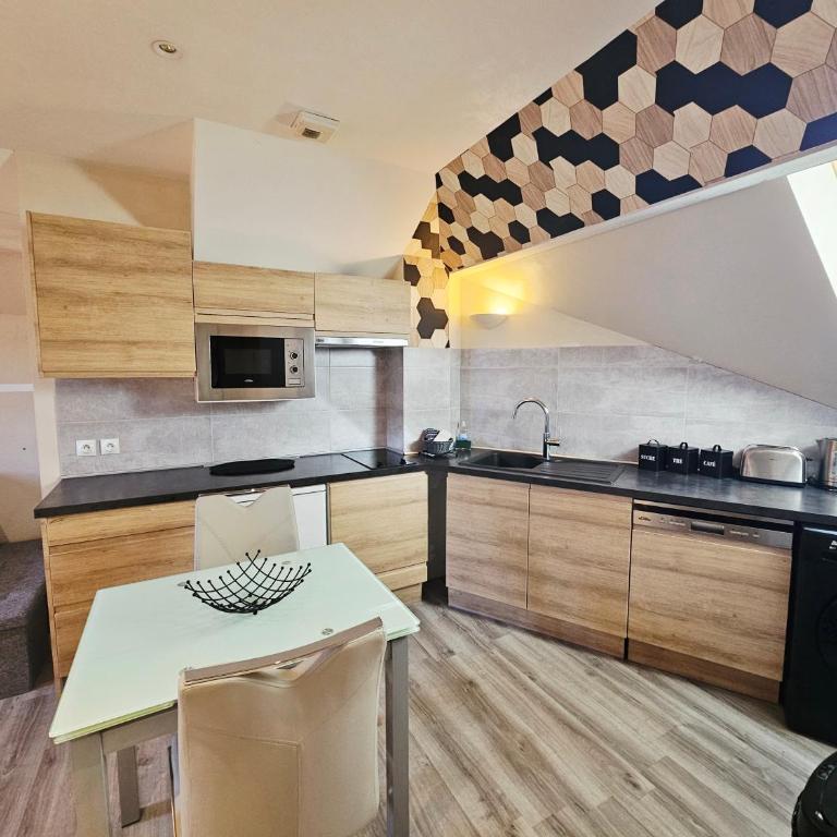Studio sous les toits - Plage & Parking privés - Loft - 23