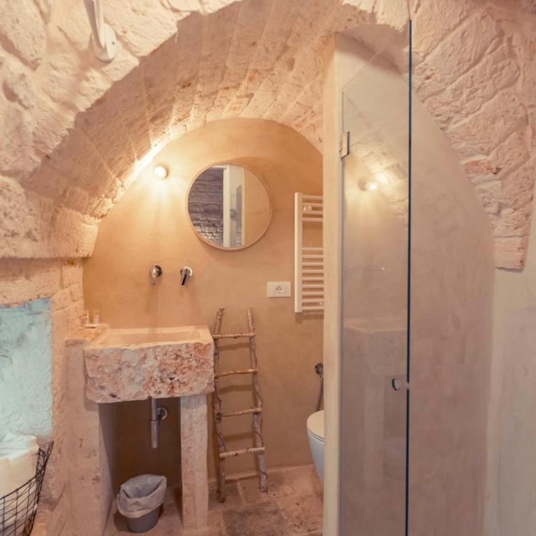 La Corte Dell'Astore - Trulli Diffusi nel centro storico di Alberobello - Camera Matrimoniale Standard - 16
