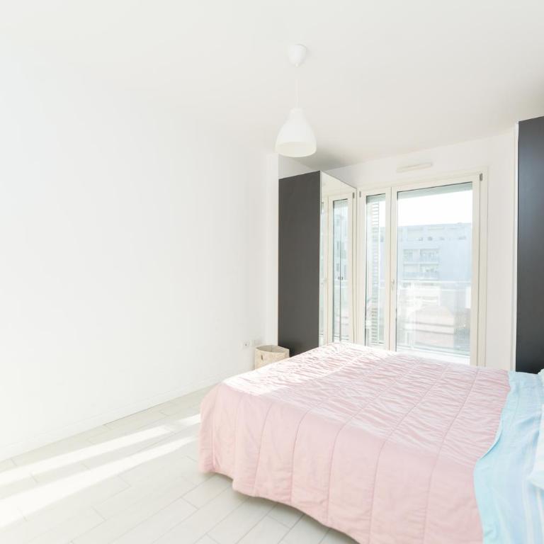 Apartment 3BR with large terrace - 800m from San Leonardo M1 - Appartamento con 3 Camere da Letto e con Balcone - 10