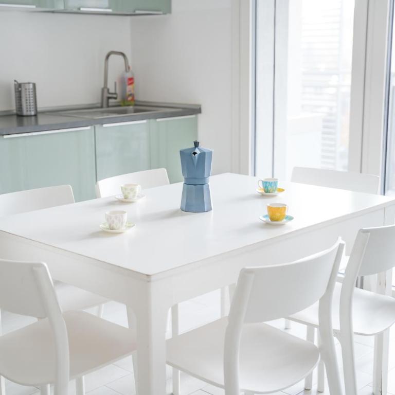 Apartment 3BR with large terrace - 800m from San Leonardo M1 - Appartamento con 3 Camere da Letto e con Balcone - 13