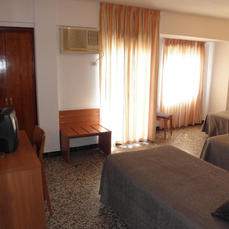 Hotel Jardín - Habitación Triple - 5