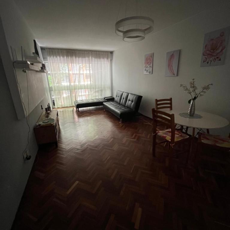 POCITOS - Amplio, cómodo y céntrico apartamento - One-Bedroom Apartment - 9
