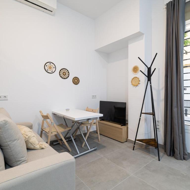 Cosy studio near AVE station - Apartamento - 6
